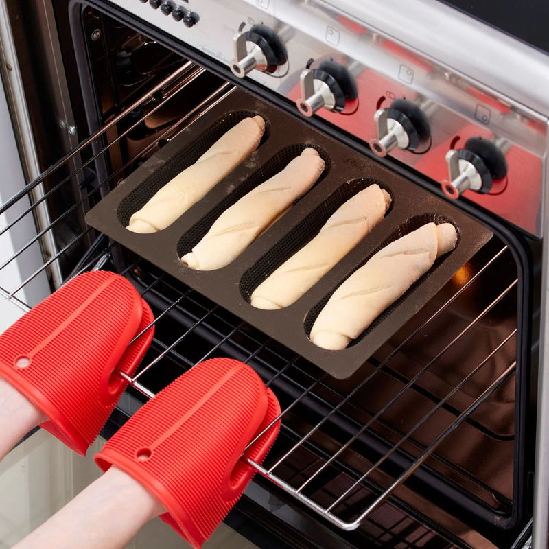 Lekue Silicone Kitchen Grip Red and Green