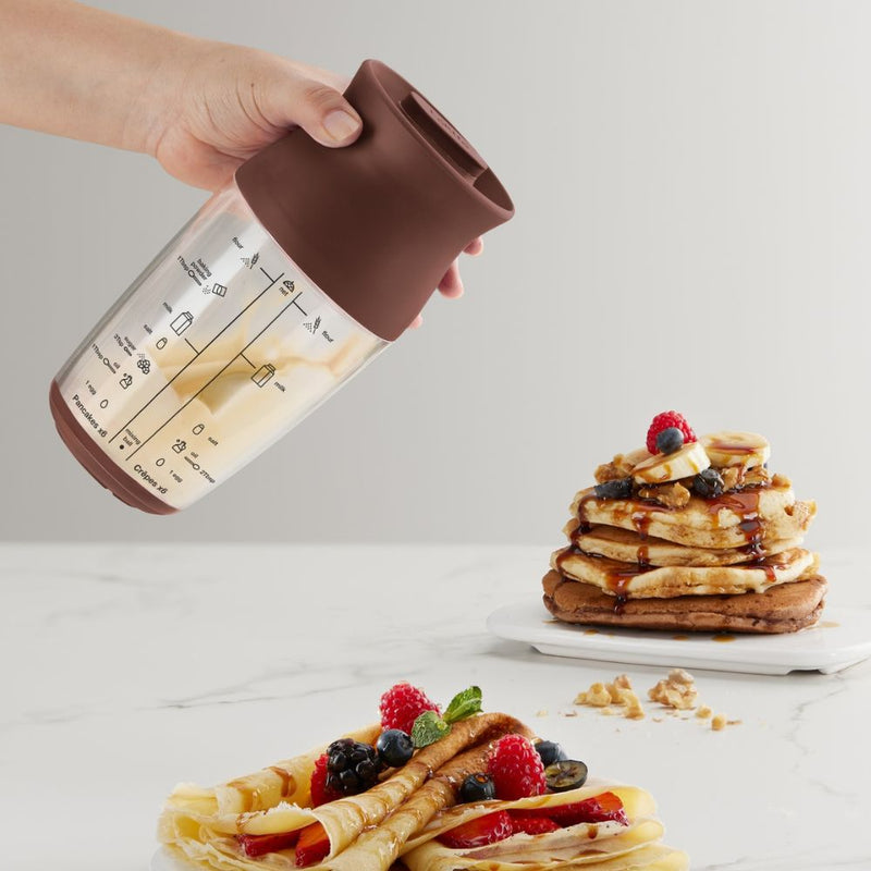 Lekue Crêpes and Pancakes Shaker