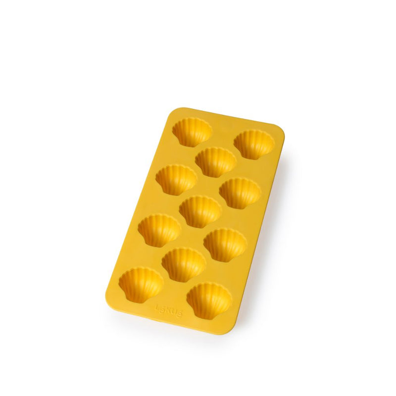 Lekue Shell Ice Cube Tray with Lid