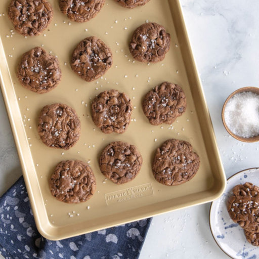 Nordic Ware Nonstick Half Sheet Baking Tray - Lighting.co.za