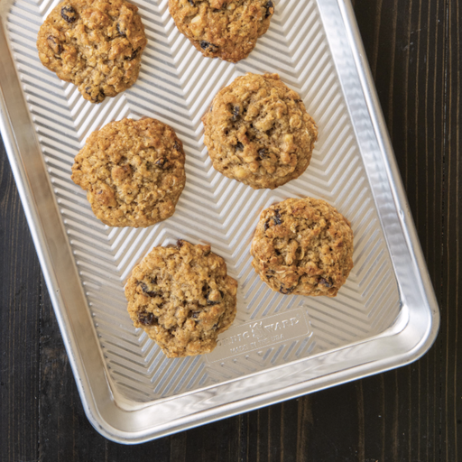 Nordic Ware Prism Quarter Sheet Baking Tray - Lighting.co.za