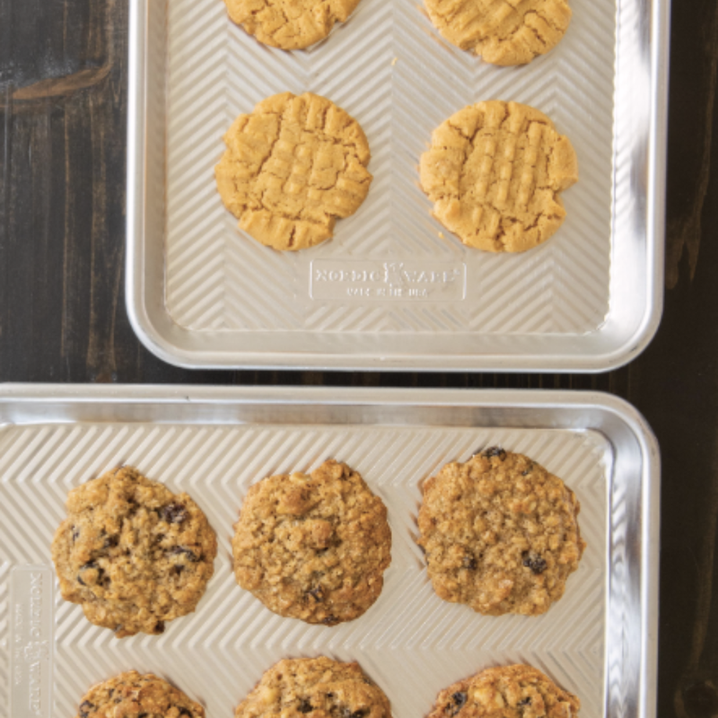 Nordic Ware Prism Quarter Sheet Baking Tray - Lighting.co.za