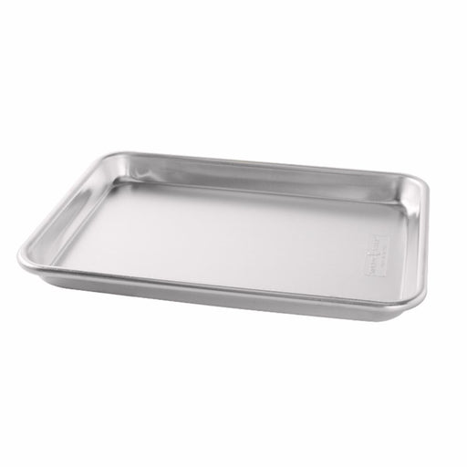Nordic Ware Baker's Quarter Sheet Natural Aluminium - Lighting.co.za