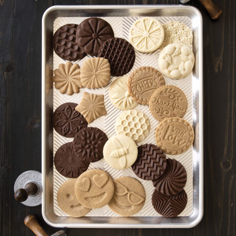 Nordic Ware Prism Half Sheet Baking Tray - Lighting.co.za