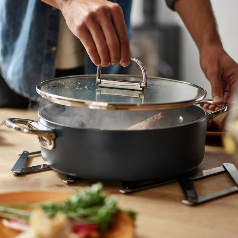 Joseph Joseph Space 28 cm Non-Stick Shallow Casserole with Lid - Lighting.co.za