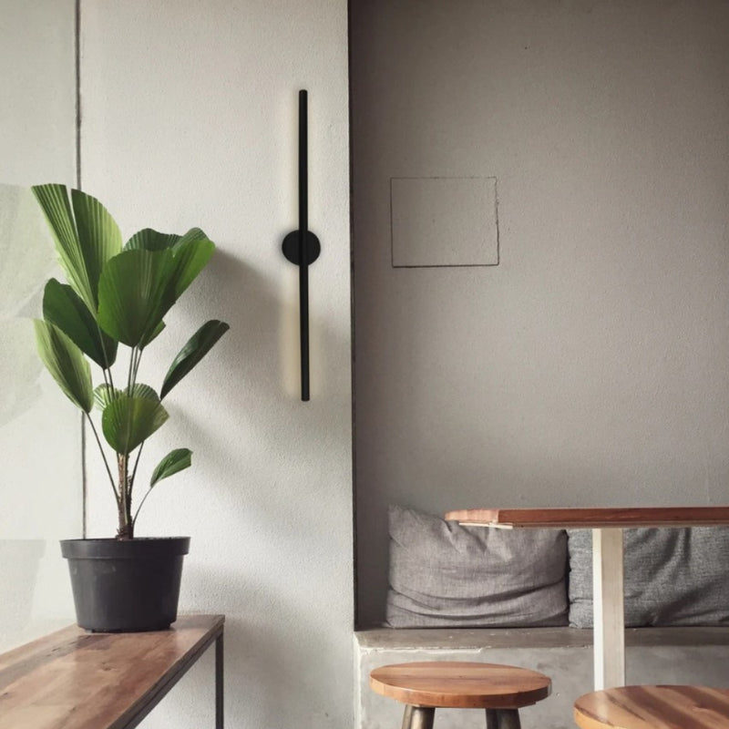 Hidra Tall 10 Watt LED Black | Gold Slim Wall Light - Lighting.co.za