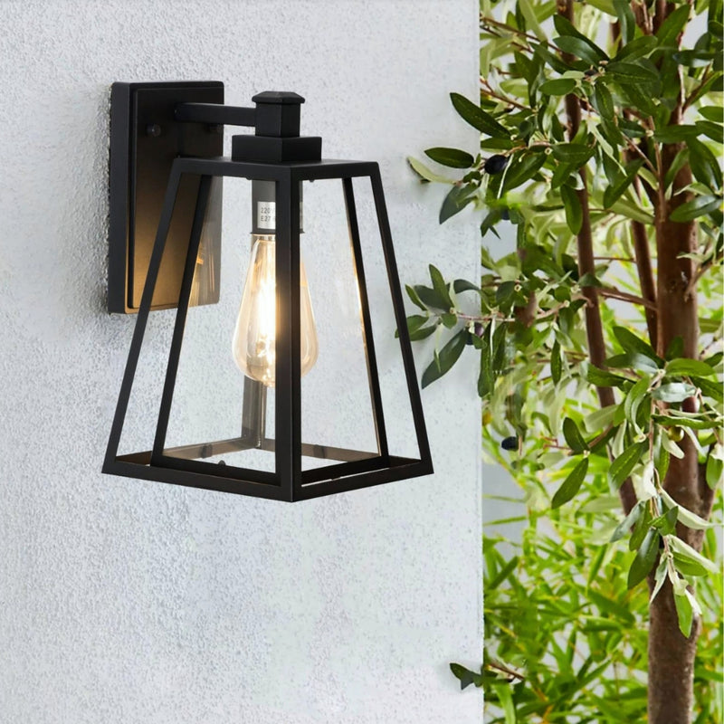 Oaklane Black Outdoor Lantern Wall Light - Lighting.co.za
