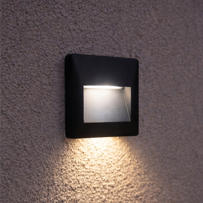 Eos Black Or White Square 2.5 Watt LED Step Wall Light - Lighting.co.za