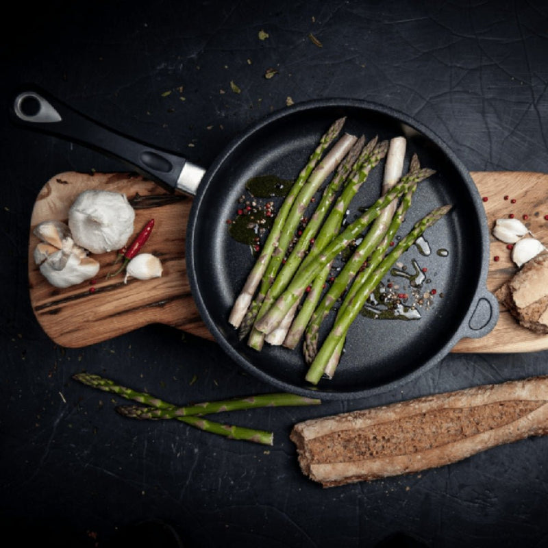 AMT Frying Pan - 32cm - Lighting.co.za