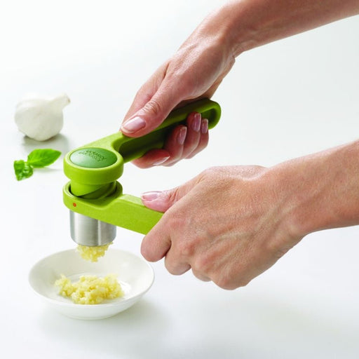 Joseph Joseph Helix™ Garlic Press with Twisting Mechanism - Lighting.co.za